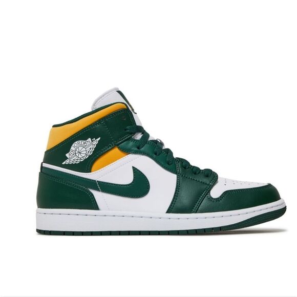 NIB Nike Jordan 1 Mid Size 9.5